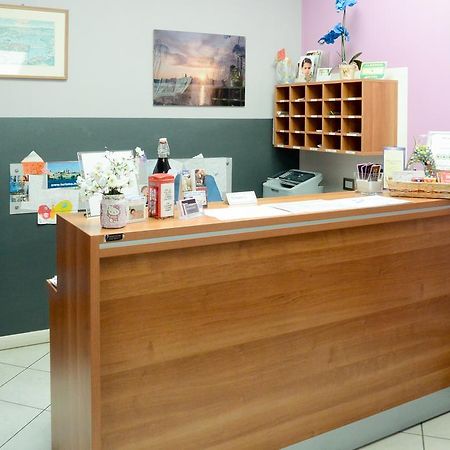 Albergo Meuble Abatjour Мантова Екстериор снимка