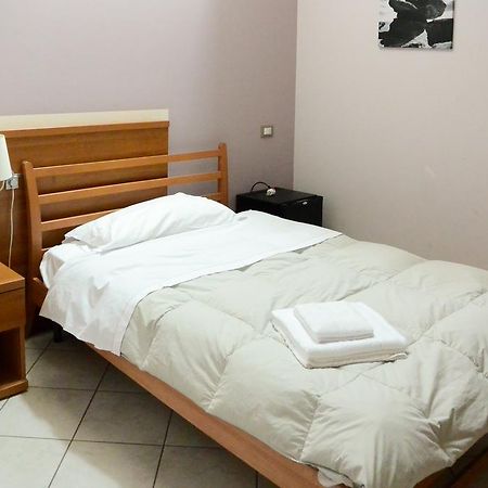 Albergo Meuble Abatjour Мантова Екстериор снимка