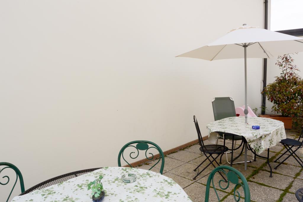 Albergo Meuble Abatjour Мантова Екстериор снимка