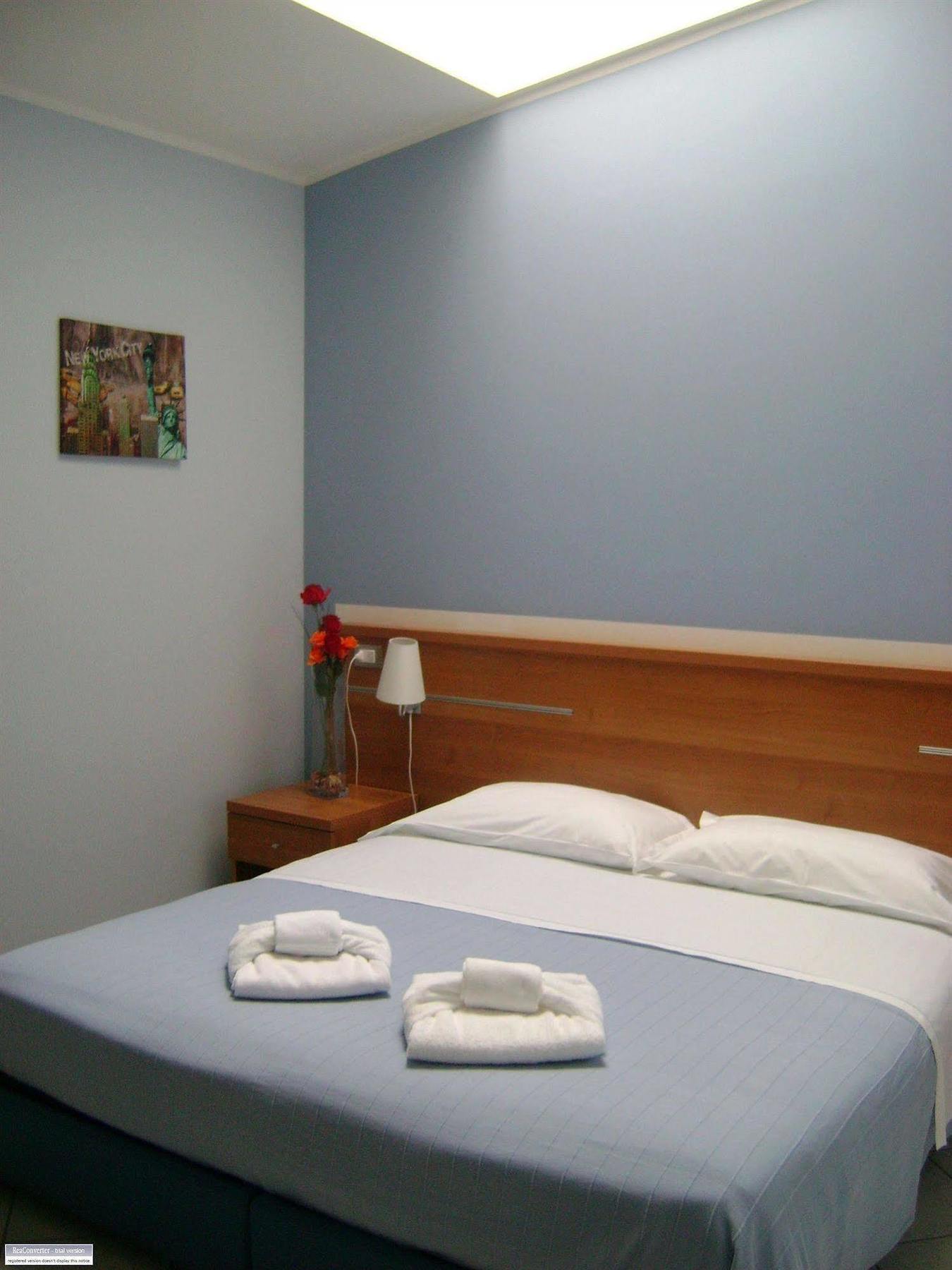Albergo Meuble Abatjour Мантова Екстериор снимка